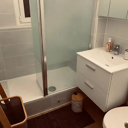 Appartamento Moderne Wifi Fibre Et Parking Privé Gratuit Avec Balcon Et Ascenseur Niort