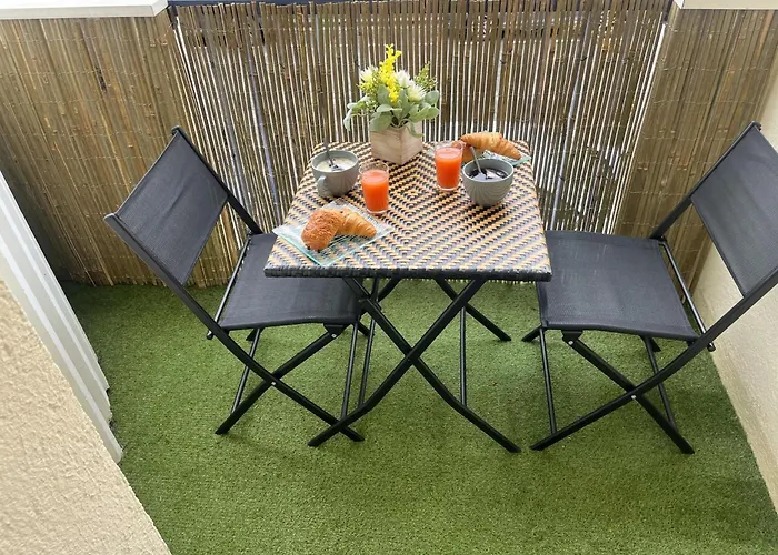 Moderne Wifi Fibre Et Parking Privé Gratuit Avec Balcon Et Ascenseur Apartamento