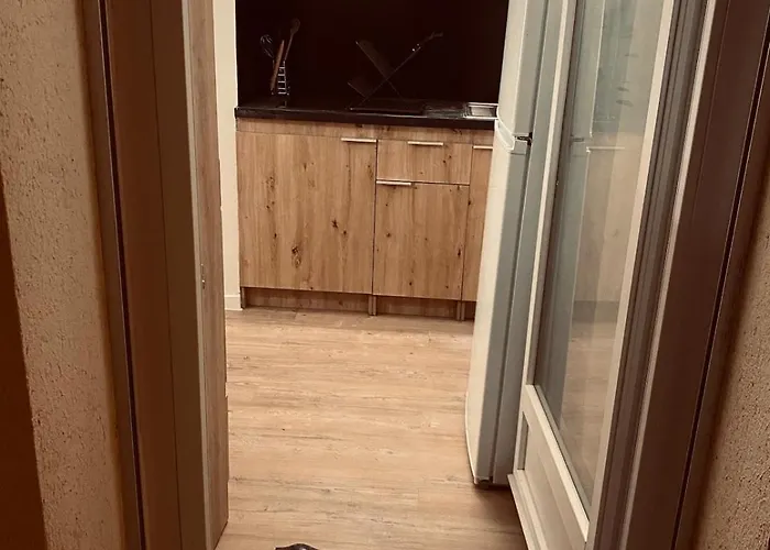 Apartamento Moderne Wifi Fibre Et Parking Privé Gratuit Avec Balcon Et Ascenseur *